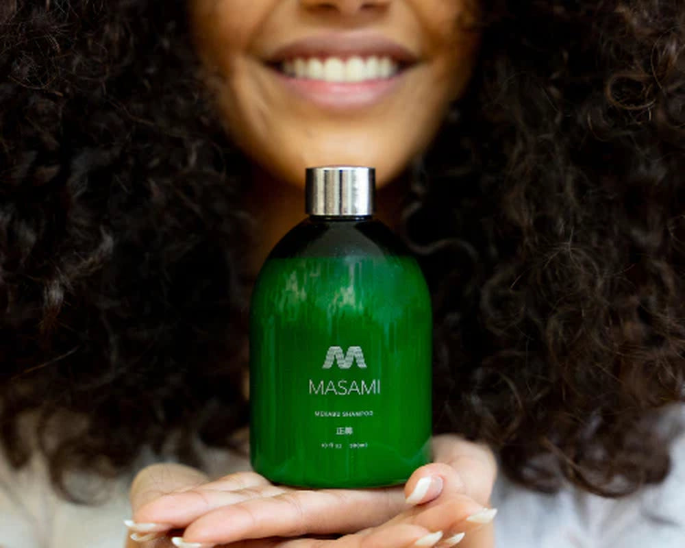 MASAMI Mekabu Hydrating Shampoo – Japanese Seaweed Shampoo for Hydration, Shine & Frizz Control